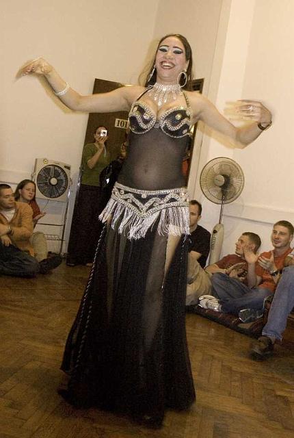 Canadian Hostel Bellydancing IMGP5804.jpg